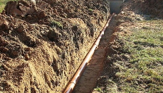 Копка траншей для водопровода в Спасске-Дальнем: цена за метр от 925 руб.
